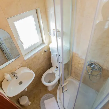 Aurora بيت ضيافة موستار