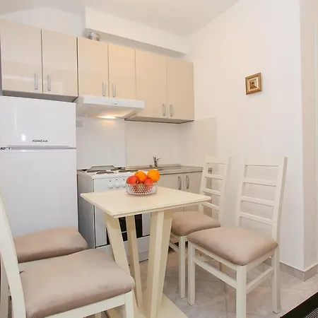 Aurora بيت ضيافة *