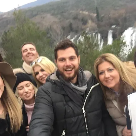 بيت ضيافة Aurora موستار