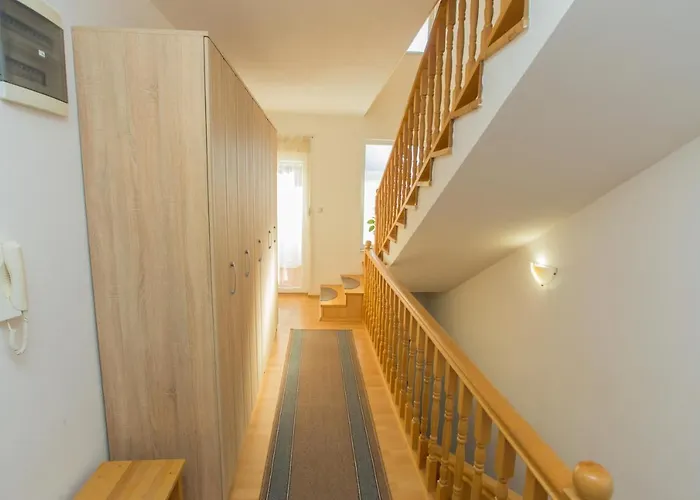 게스트하우스 Aurora *